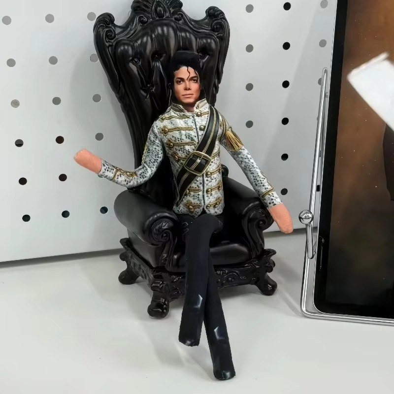 新しいスタイルのコスプレ用小道具、ぬいぐるみ、可動式の関節を - Dolls のレビューと価格