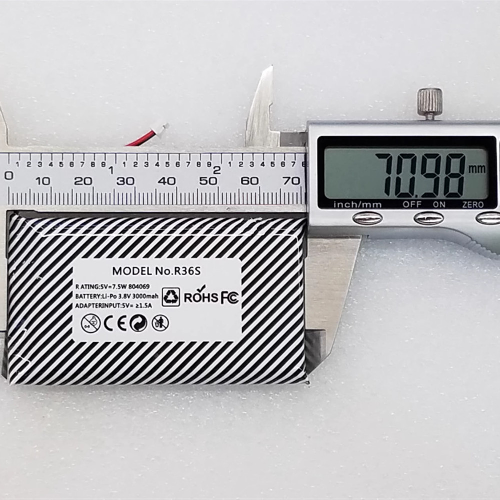 バッテリー 3.7V 3100mAh オープンソースコンソー - Retro Handheld Game Console R36S のレビューと価格