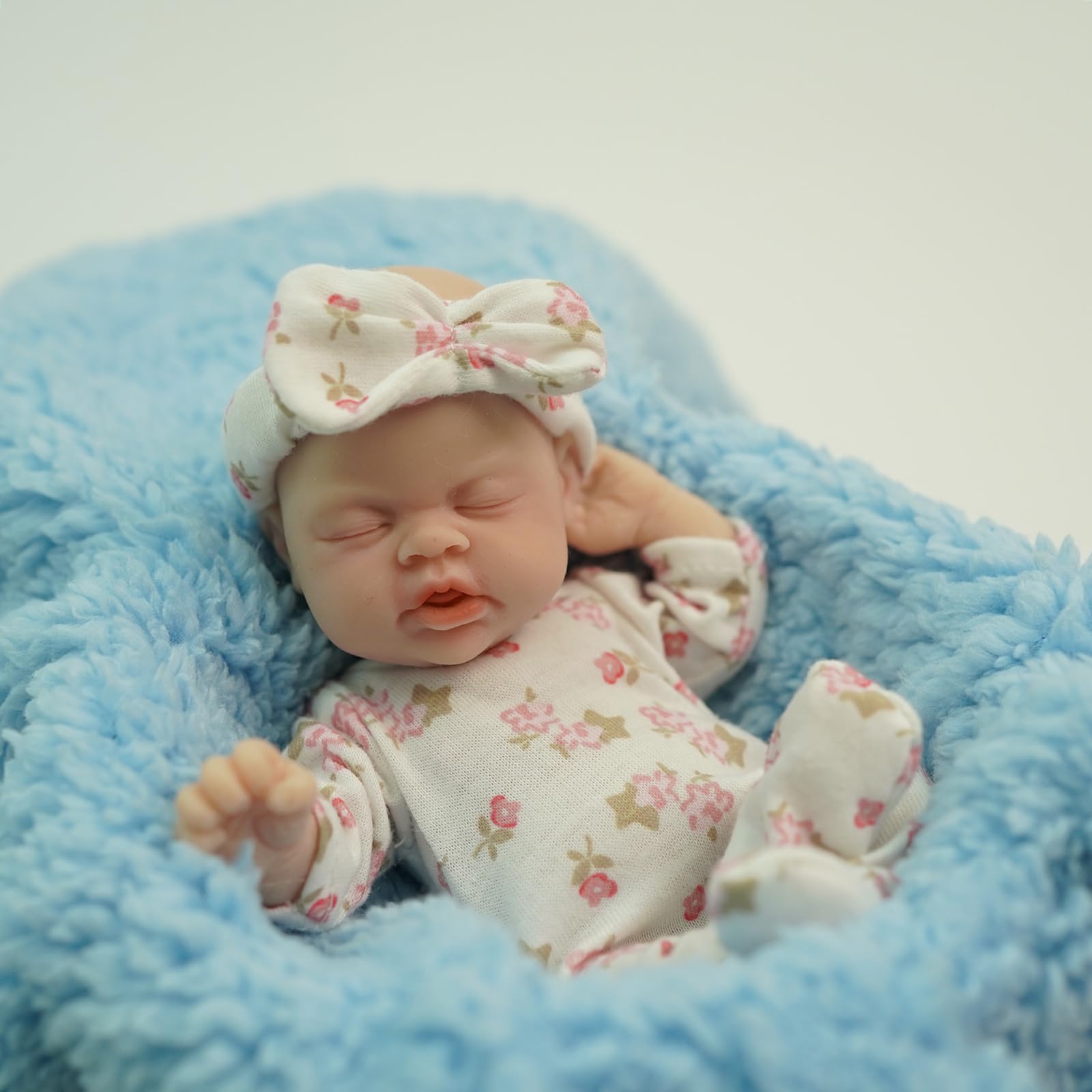 Blrags リボーンベビードール 7 インチ女の子シリコー - Reborn Baby Doll Silicone Realistic のレビューと価格